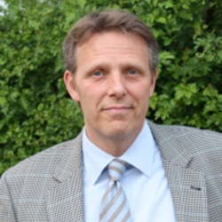 Dr. Dirk Roderfeld