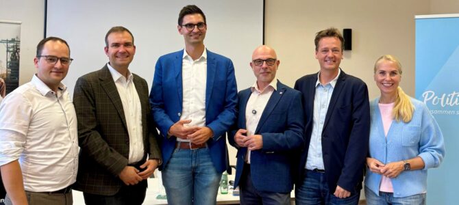Demokratie im Fokus: CDU und CDA luden zur Diskussion ins Holschentor Demokratie im Fokus: CDU und CDA luden zur Diskussion ins Holschentor